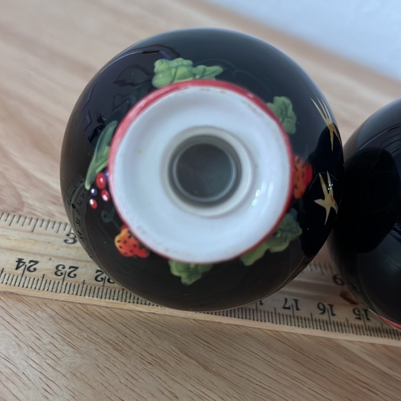 Vintage Chicken/Rooster Black Decorated Salt & Pepper Shakers Bella Casa by Ganz - Picture 9 of 13